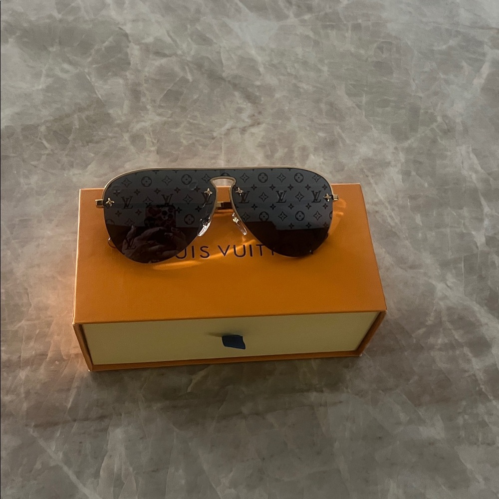 Louis Vuitton Aviator Monogrammed Gold Framed Sunglasses. Authentic. New.